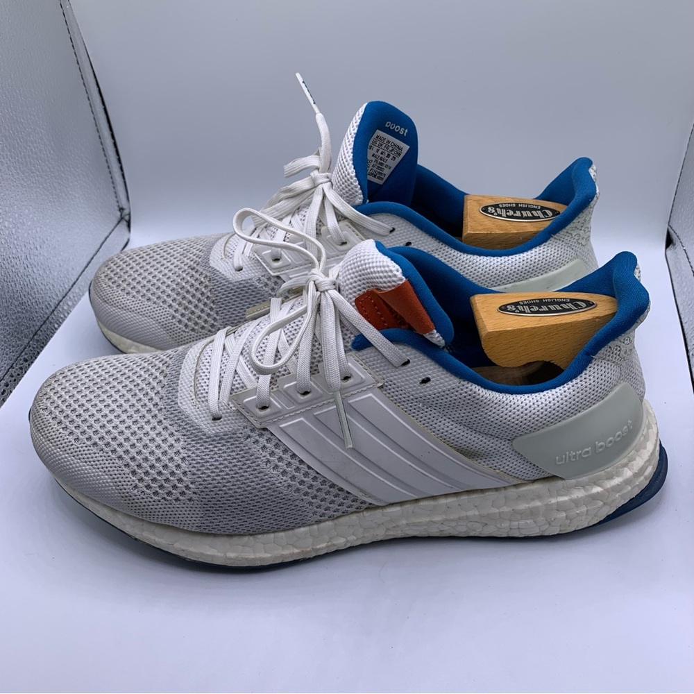 Adidas Ultraboost ST - Picture 3 of 8